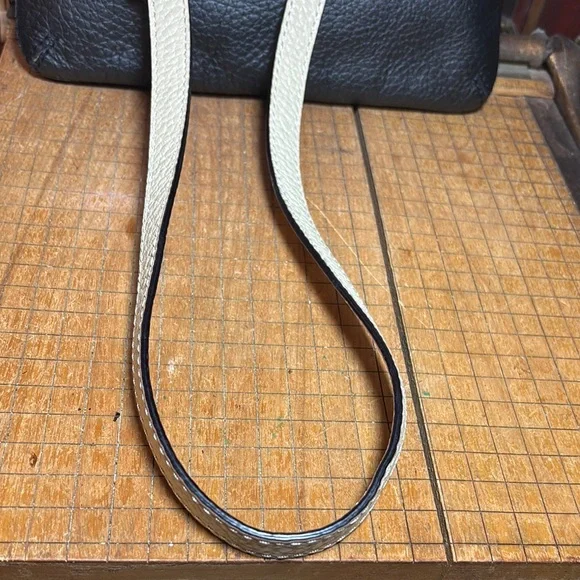 kate spade Leather Shoulder Crossbody Bag Two Tone Cream Black 10”Lx9.5”Hx2”W - Picture 9 of 17